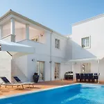 فيلة Celeste By Interhome